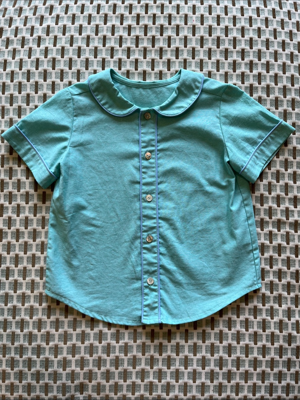 Hannah Kate Clothing Fitz Short Sleeve in Georges Green Chambray - size 6